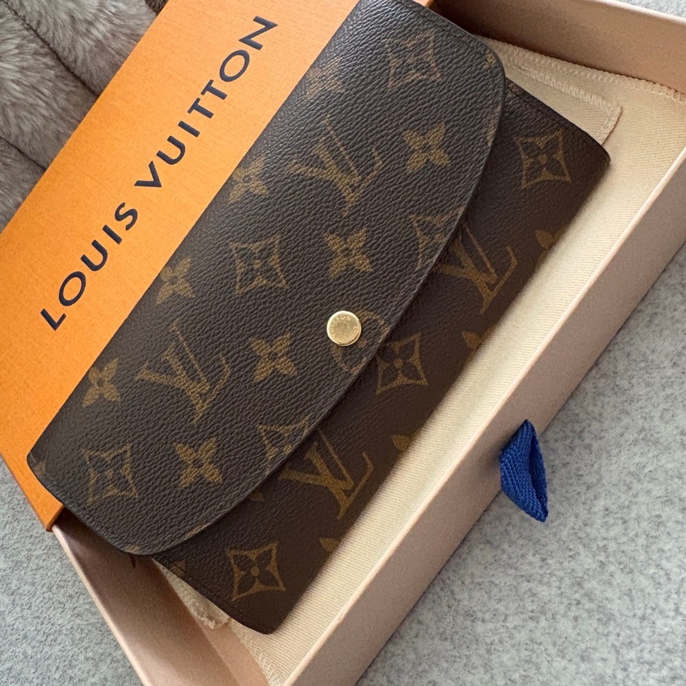 Louis Vuitton Tan and Brown Monogram Wallet
